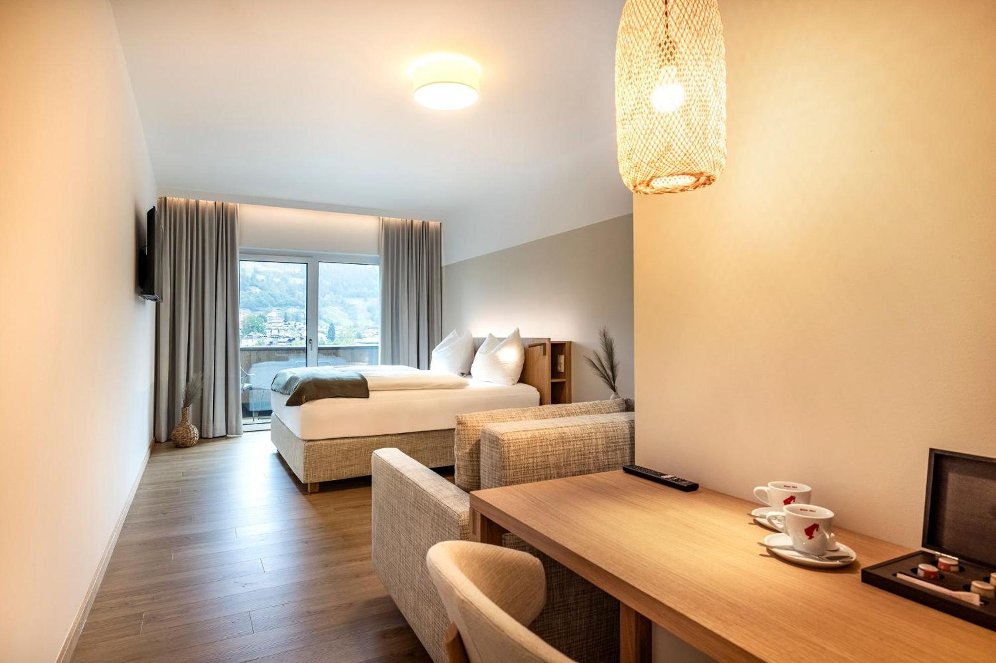 Hotel Hubertus Sankt Johann im Pongau Bagian luar foto