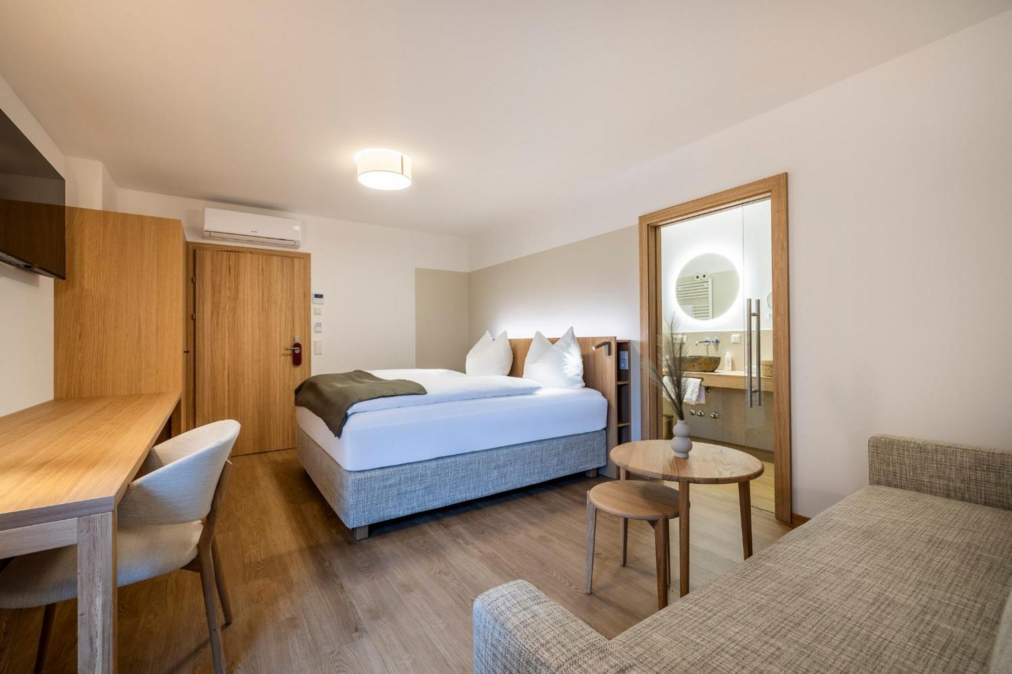 Hotel Hubertus Sankt Johann im Pongau Bagian luar foto