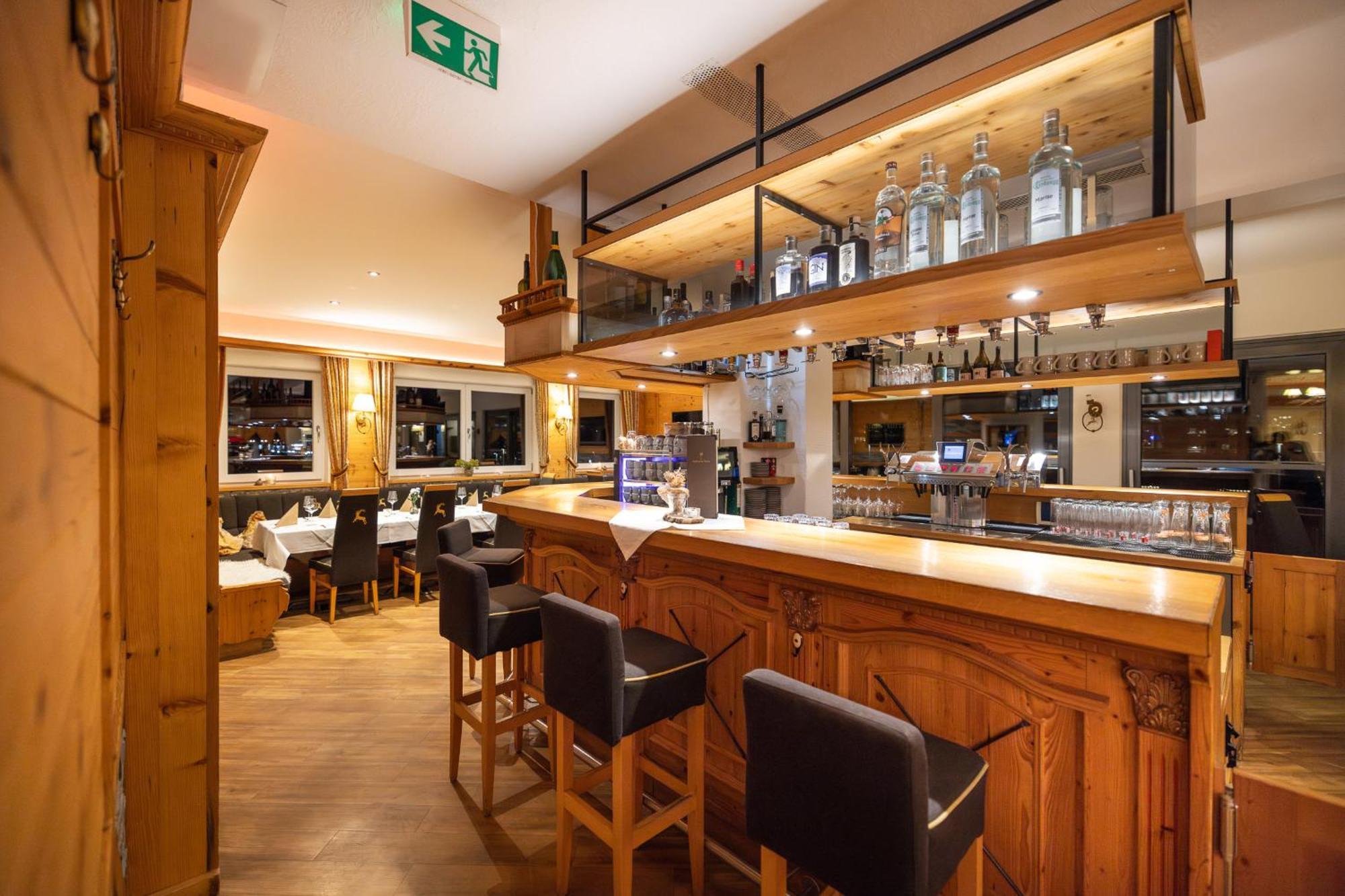 Hotel Hubertus Sankt Johann im Pongau Bagian luar foto